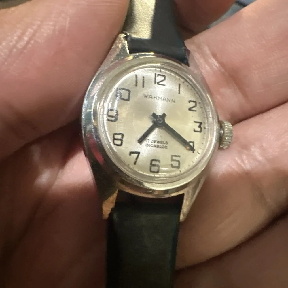 Working Vintage Wakmann Ladies 17 Jewels Manual Wind Watch 24mm Fit 6.5